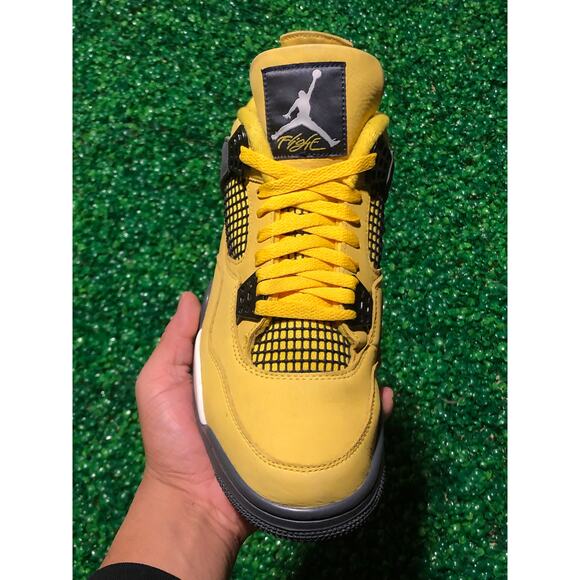 Air Jordan Retro 4 Lighting Size 10 With Box CT8527-700 - Picture 7 of 9